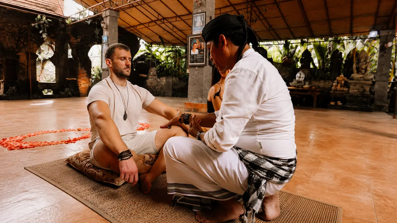 Balinese chakra healing — photo 1