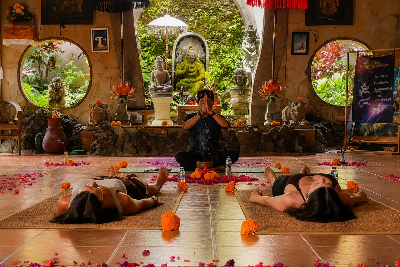 Balinese chakra healing — photo 8
