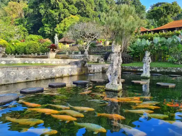 Royal water garden path